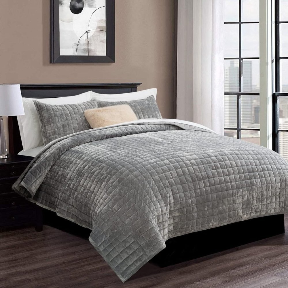 Gray Soft Quilted Squares Velvet Grey Bedding Set King Size Bed Quilt and Shams